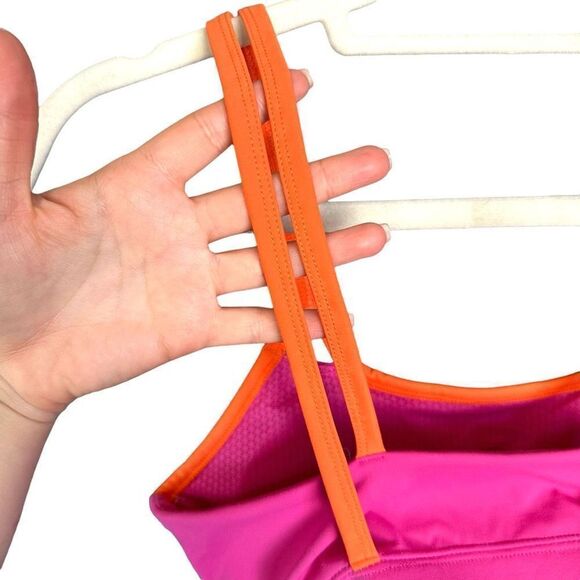 Sincerely Jules Active Cutout Strappy Sports Bra - Picture 5 of 8